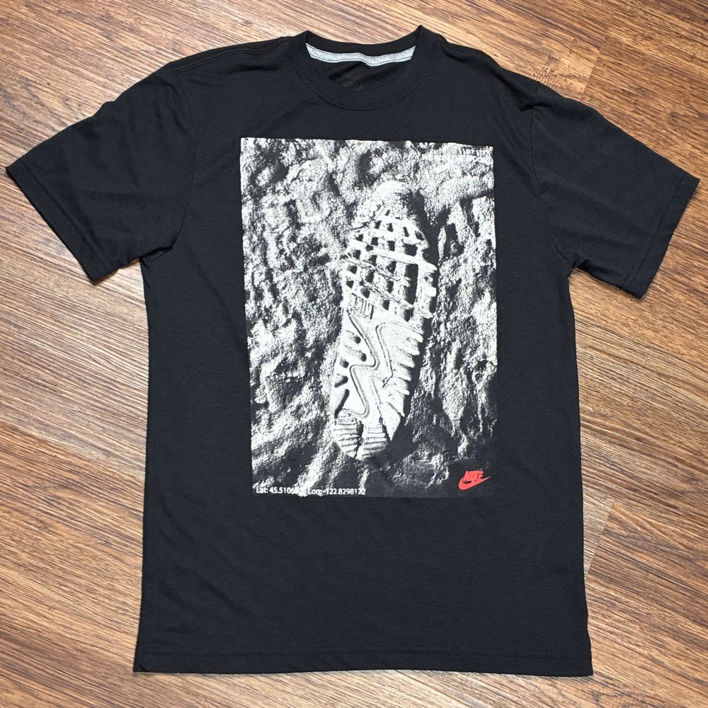 Nike Moon Walkin Tee Mens Medium Black Good Graphic Short Sleeve 619529-010